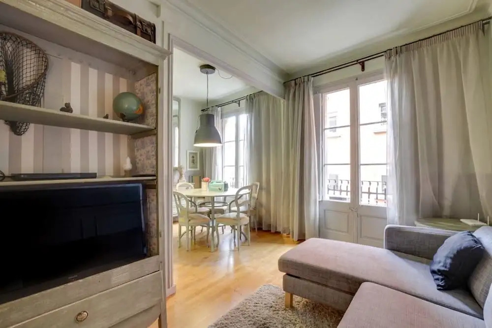 Lovely 3 Bed Apartment in Gracia