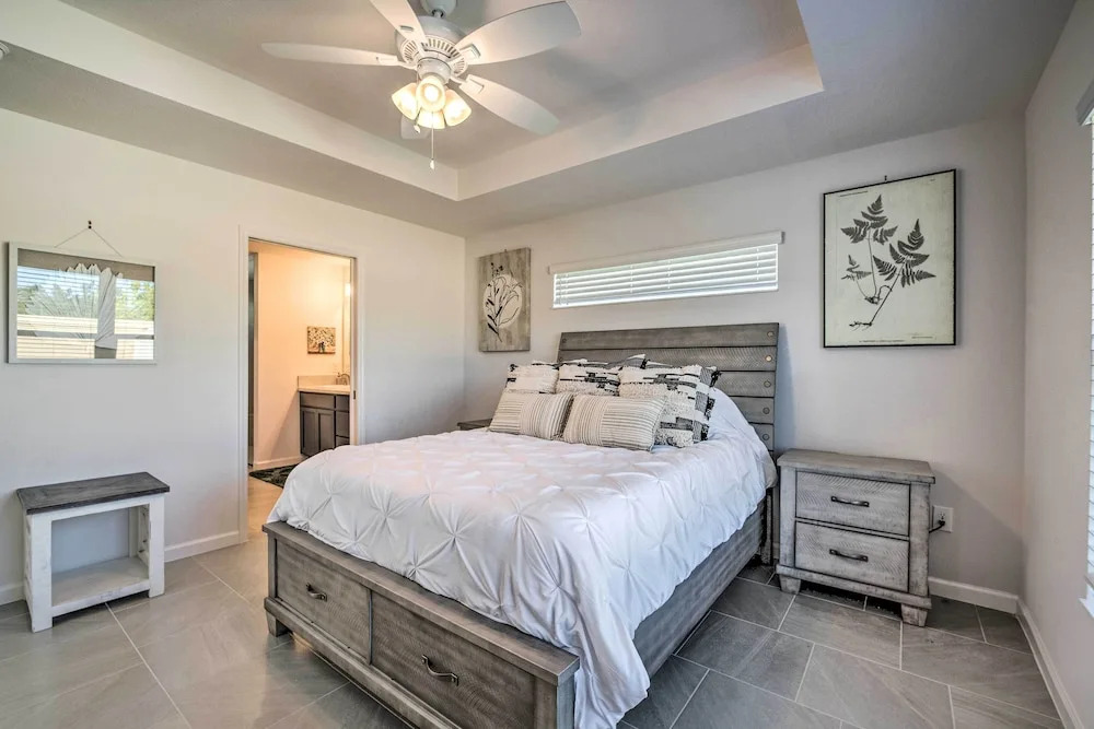Home in The Villages: Golf Cart & Amenity Access