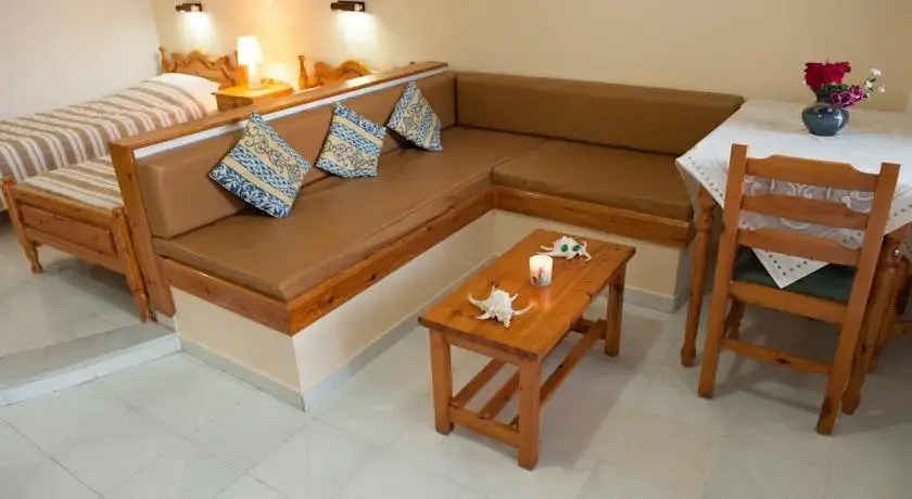 Effies Apartments