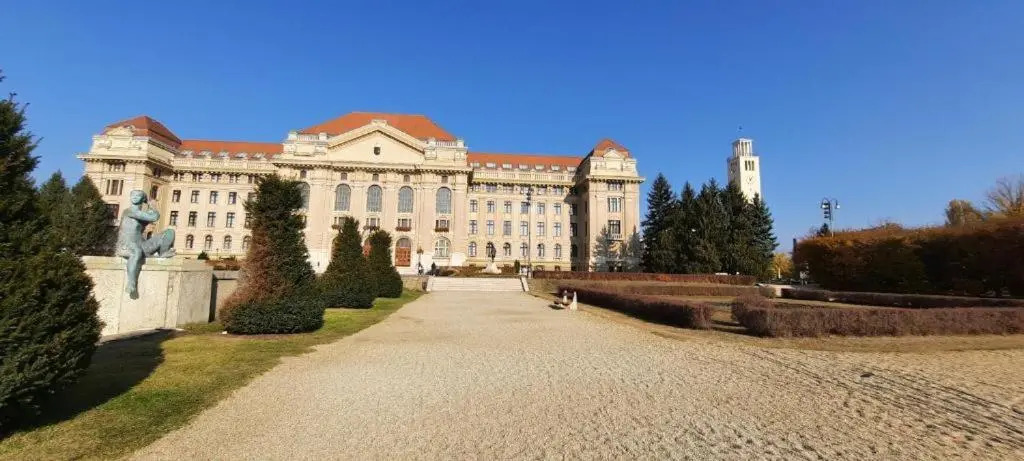 Gina Apartman