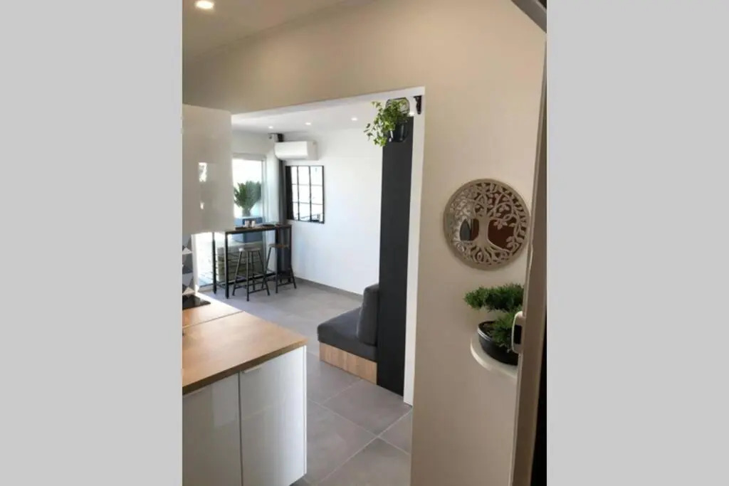Appartement vue mer et port, refait a neuf pour vous ! Climatisé