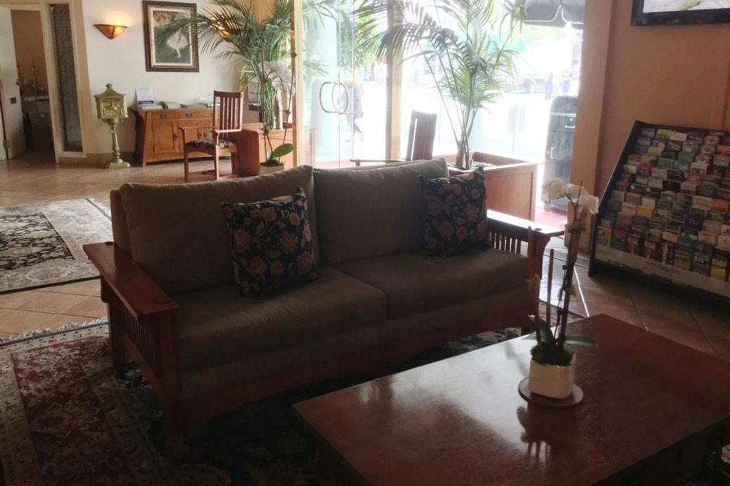 Hotel Carmel Santa Monica