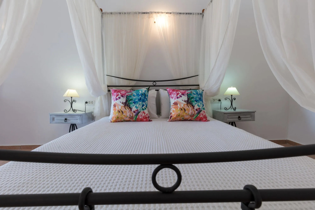 Anchor Suites