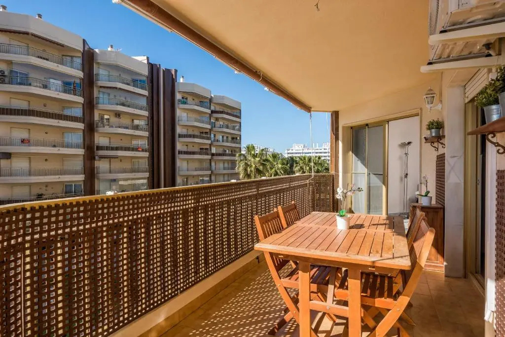Doña Sofia Apartment by Rafleys