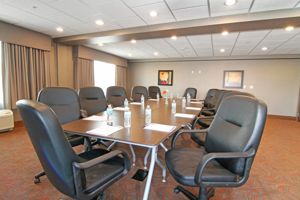Holiday Inn Express and Suites Calgary University by IHG