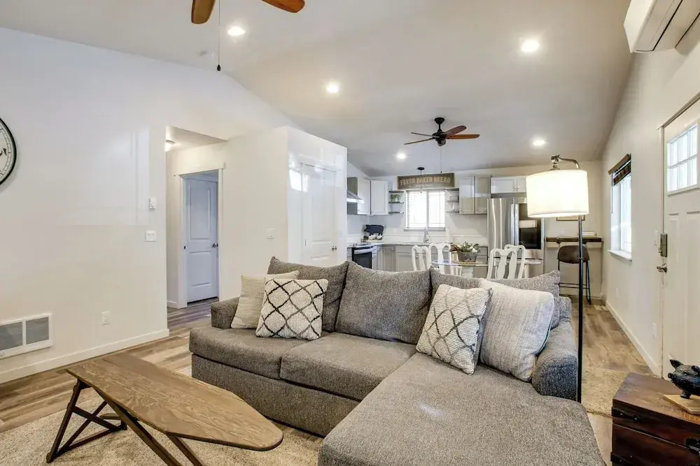 1 Mi to Dtwn Cda: Pet-friendly Home w/ Patio!