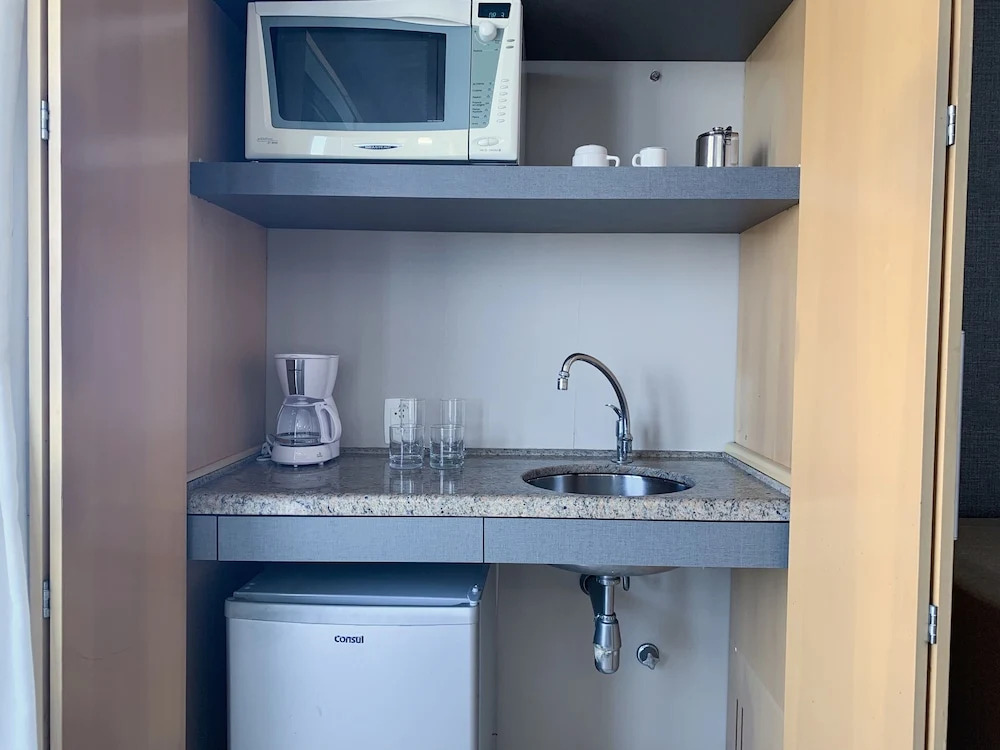 Flat With Services and Pool - Barra