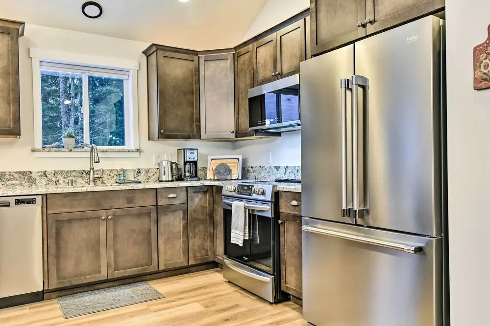 Family-Friendly Packwood Retreat w/ Deck