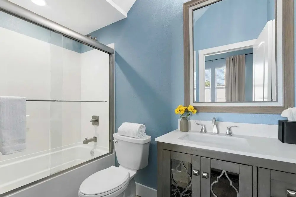 Sleeps 18! 7bdr, Backyard Pool, Walk to Beach Miramar Beach Jewel by Avantstay