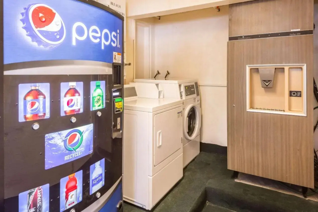 Econo Lodge Inn & Suites South Lake Tahoe