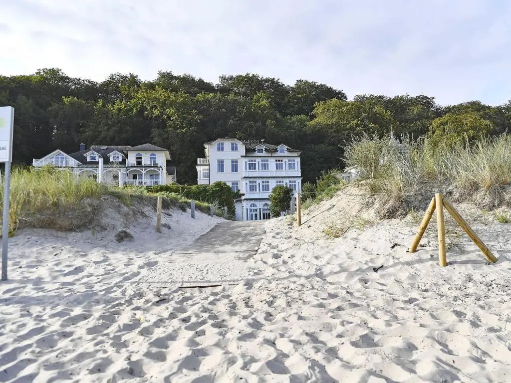 Villa Strandeck in Binz - WG 1 mit Meerblick, Terrasse, Wintergarten