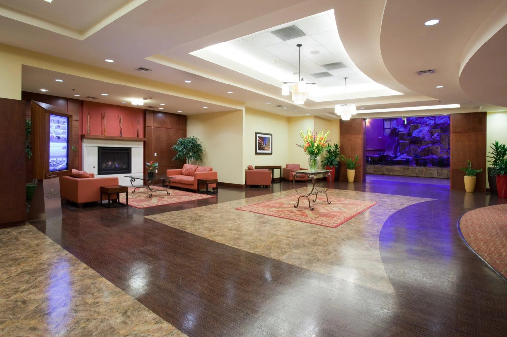 Crowne Plaza Denver International Airport