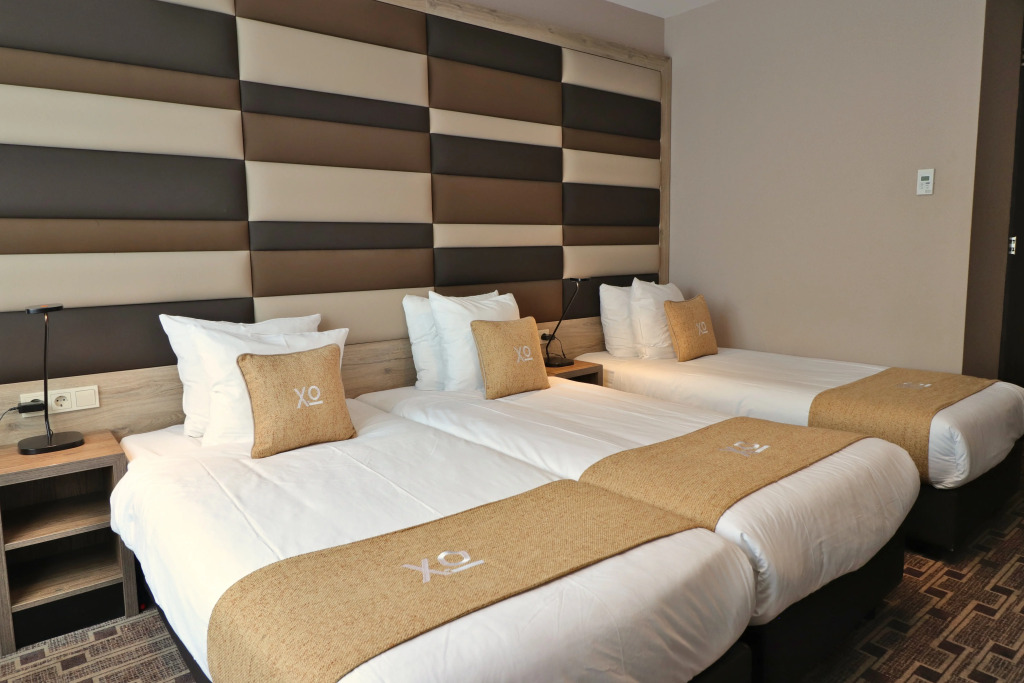 XO Hotels Blue Square