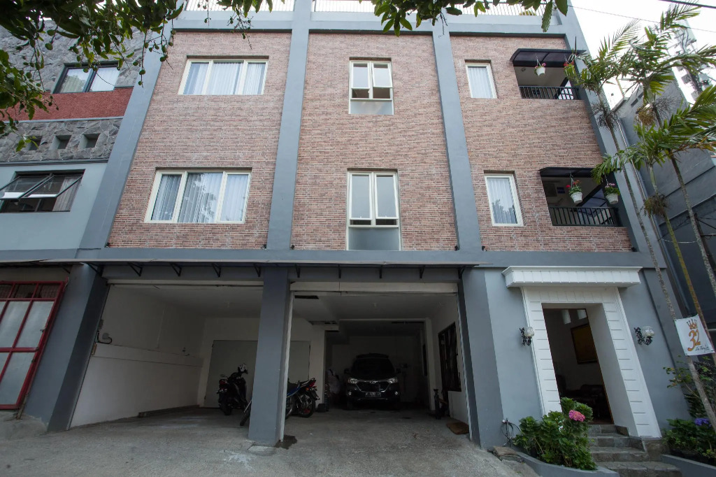 OYO 354 32 Guest House