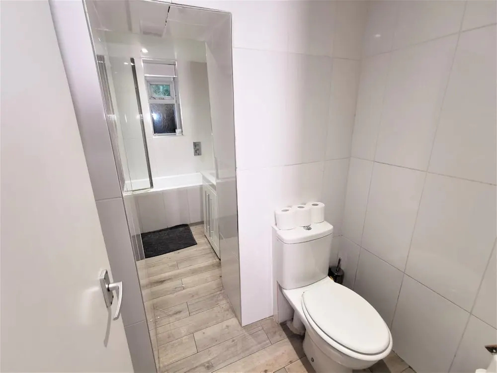 Spacious 2 bed flat in Camden