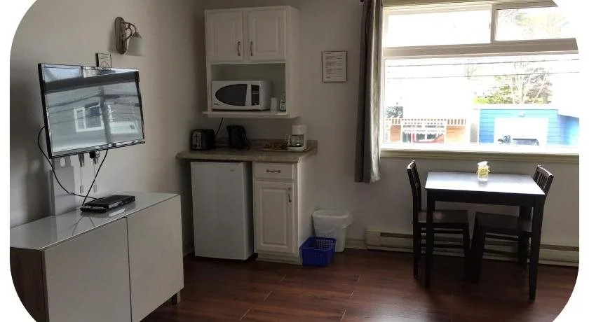 Shoreline Suites