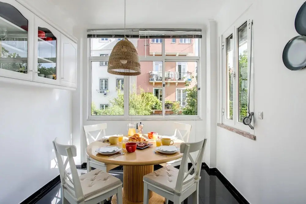 Sunny Apartment in Príncipe Real