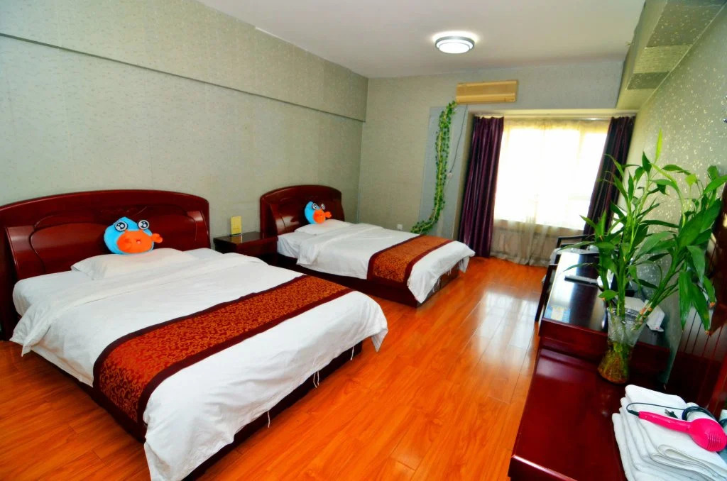 E Home Aparthotel