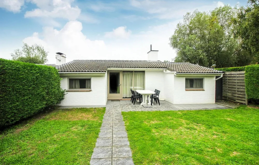 3 Bedroom Awesome Home In Oostduinkerke