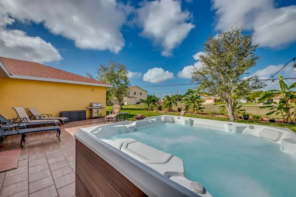 Villa Spa Bubbles - Roelens Vacations
