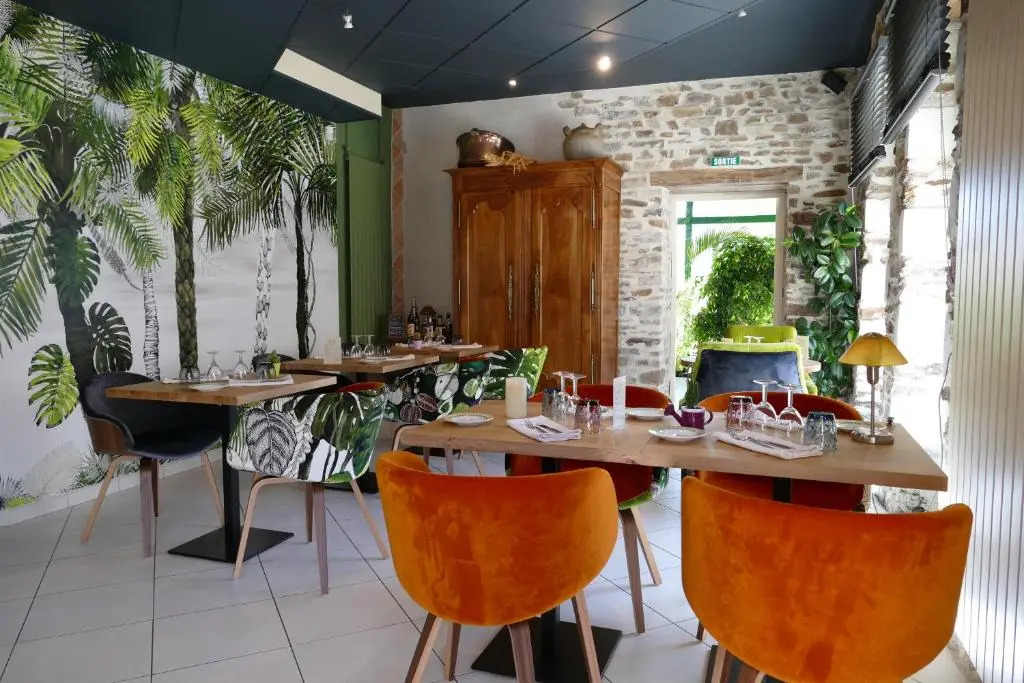 Logis Hotels Le Champalud Restaurant La Citadelle