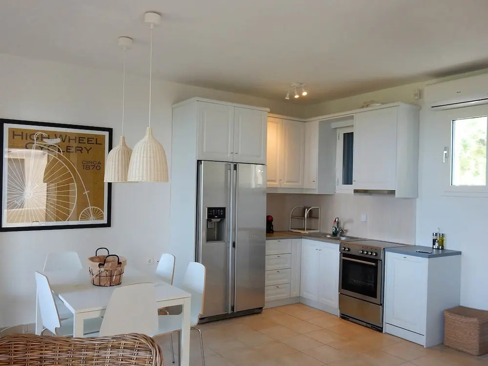 Wonderful Beach Front Villa Perfect for up to 6 People