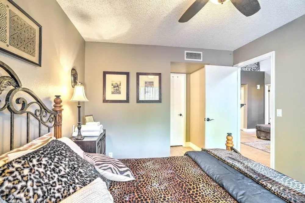 Peoria Oasis w/ Resort Amenities, 2 Mi to Downtown