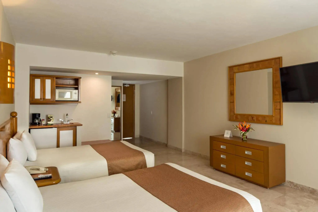 Sunset Royal Beach Resort - All Inclusive