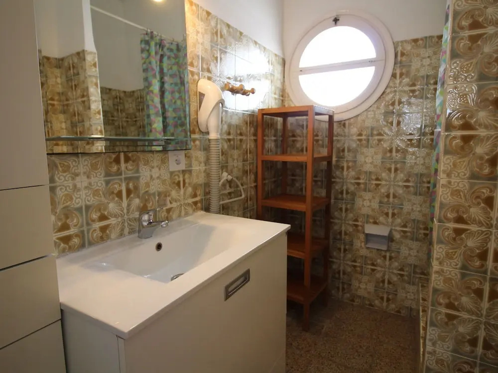 Villa in Empuriabrava With Private Pool Suitable for Families up to 6 People