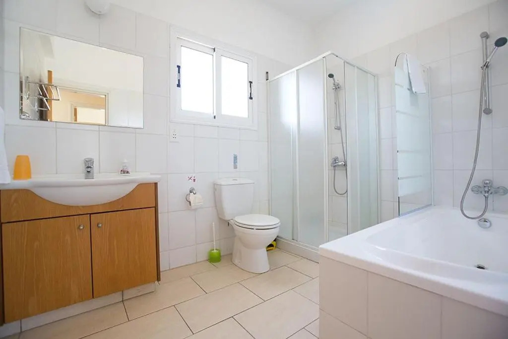 Villa Thekla - Modern 3 Bedroom Ayia Thekla Villa with Pool - Close to the Beach