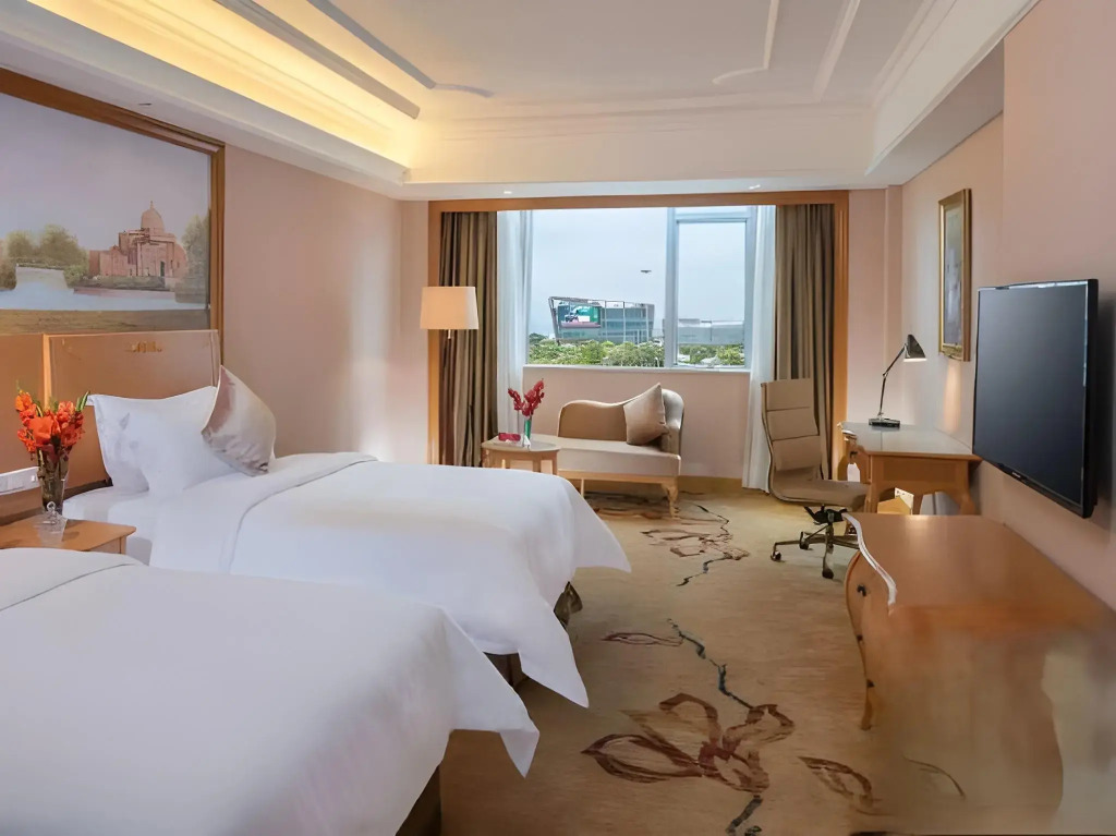Vienna Hotel Shenzhen Lo Wu Control Point
