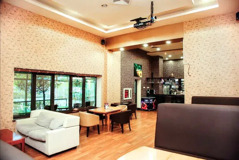 Charlak Otel
