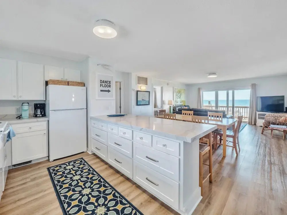 Walking on Sunshine by Topsail Realty