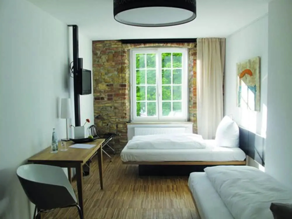 OX Hotel