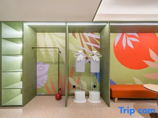Orange Hotel (Kangding Xinduqiao Photography Paradise Town Branch)
