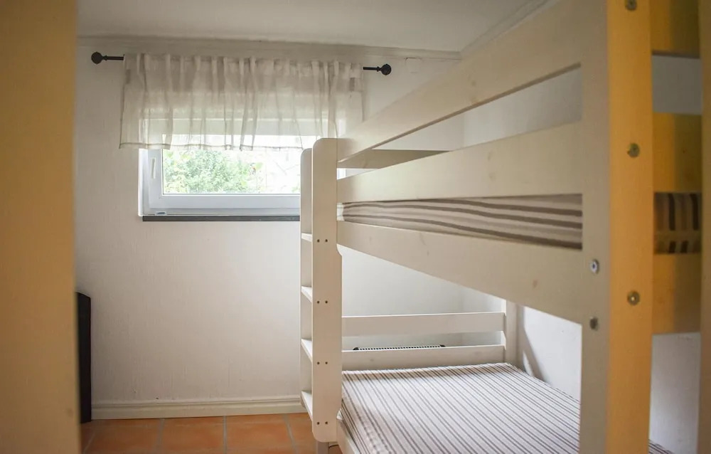 2 Bedroom Gorgeous Home In Ystad