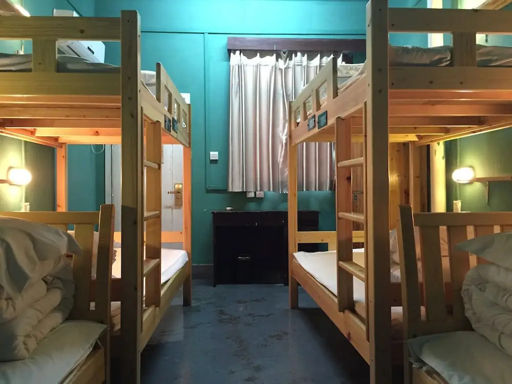 Shuyuan Party Hostel