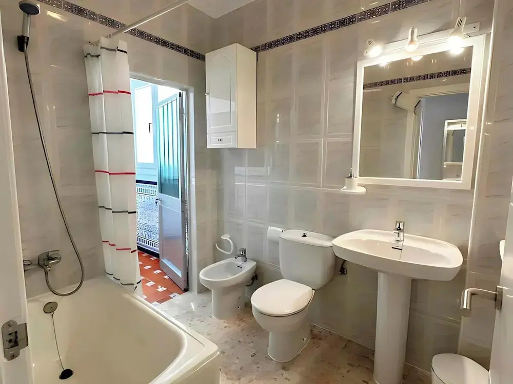 Family Apartment Near the Beach