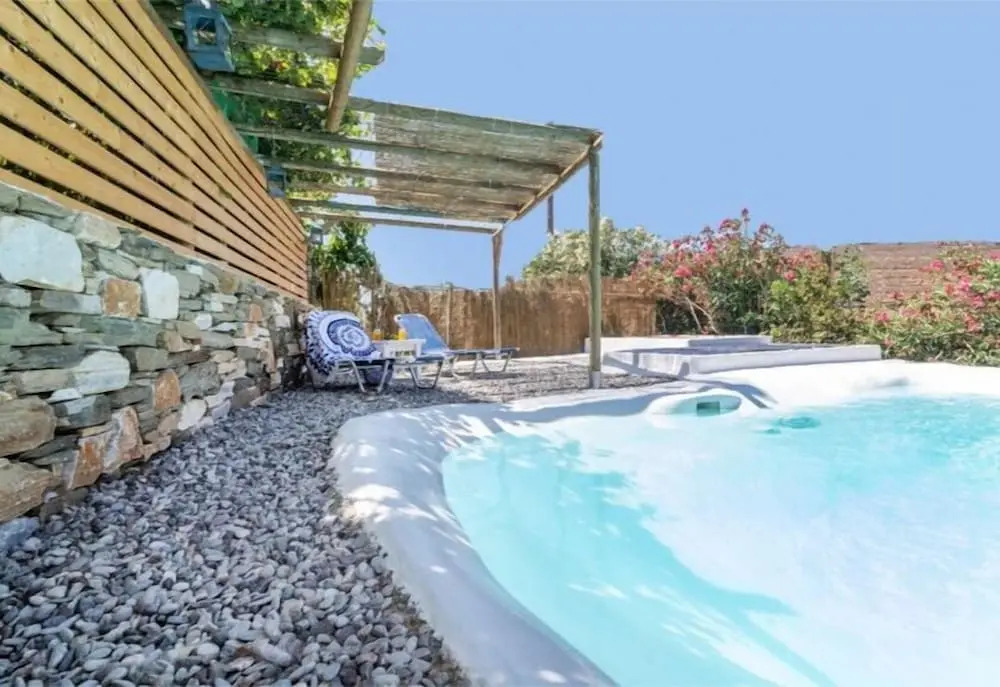 Cozy 2-bedroom House in Tinos