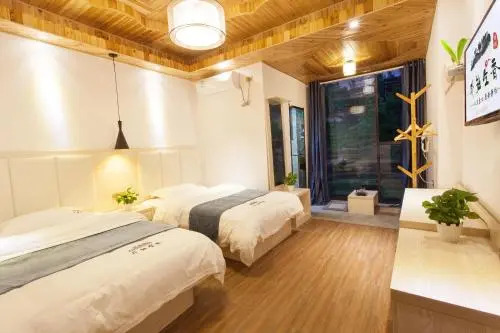 Longsheng Longji Puchuo Shengxiang Art Hotel