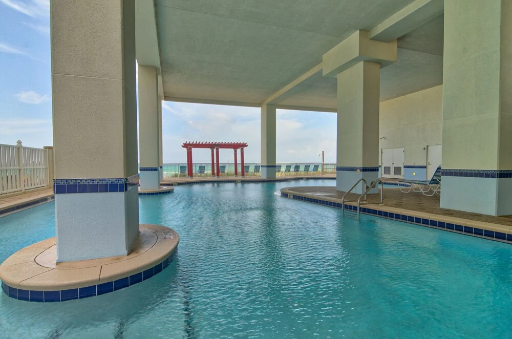 Majestic 1708 West - Tower I