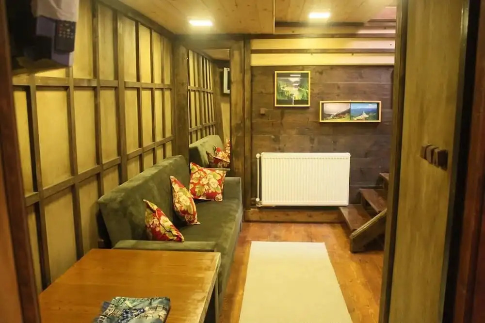Sura Suites