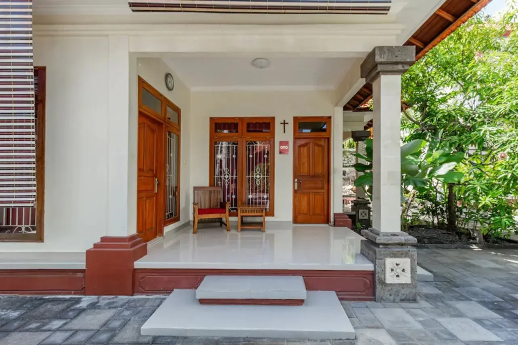 Collection O Near Seminyak Beach Formerly The Kumpi Hotel