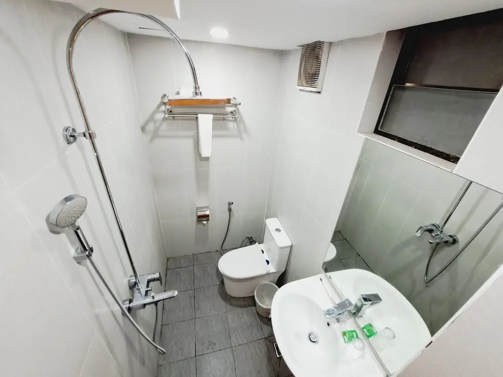121 Hotel Yangon