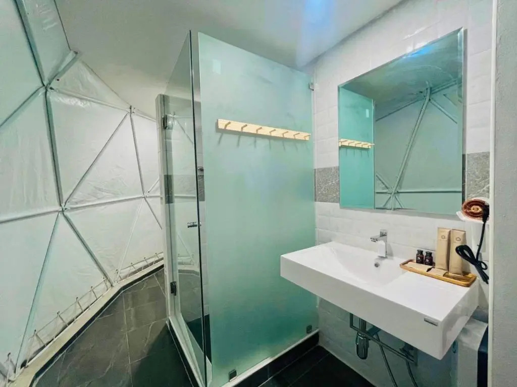 PaPa Q suite Resort