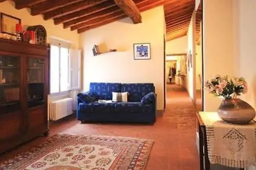 Monna Lisa Halldis Apartment