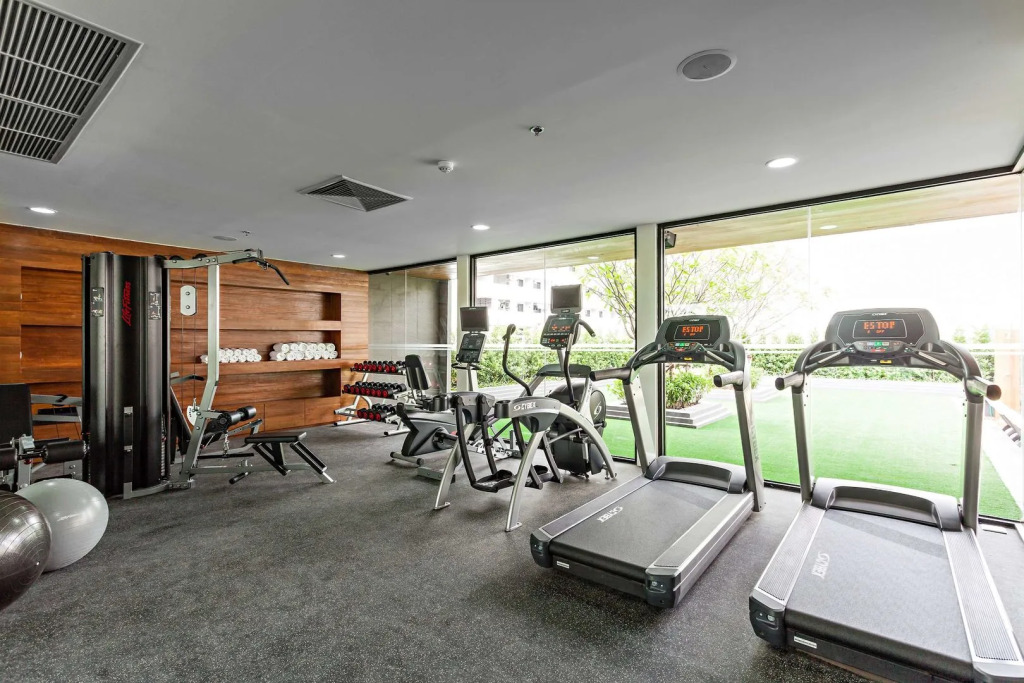 Hyatt Place Bangkok Sukhumvit 1