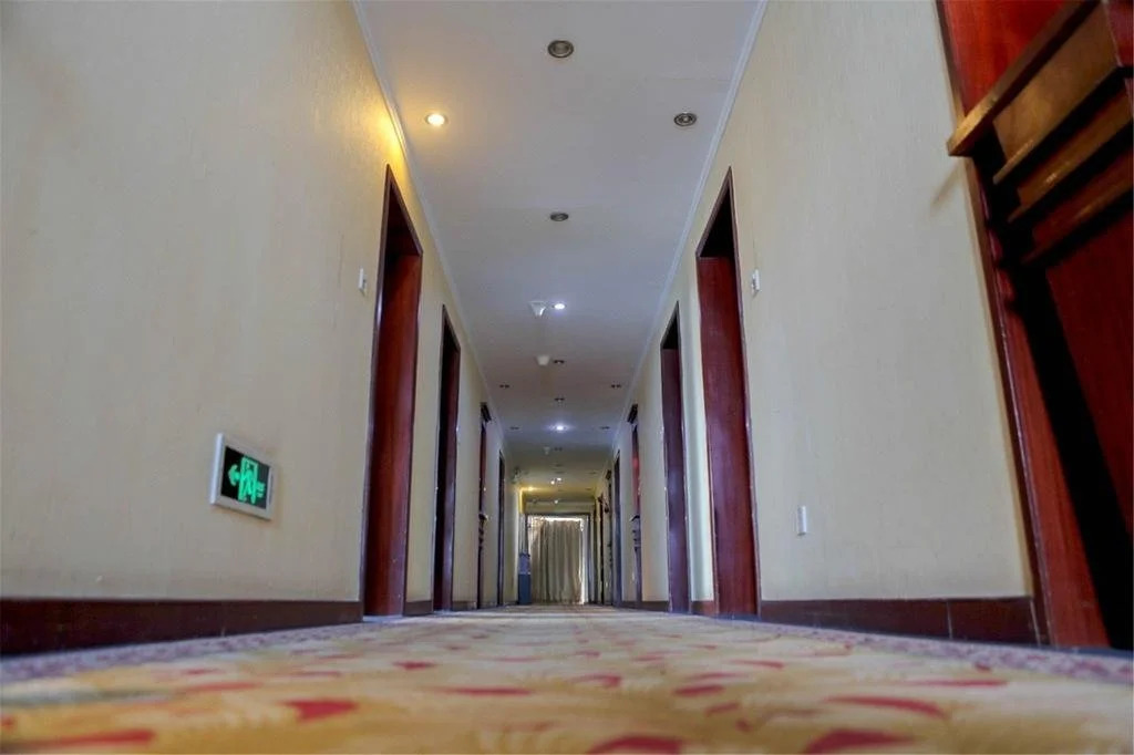 Golden Bridge Holiday Hotel