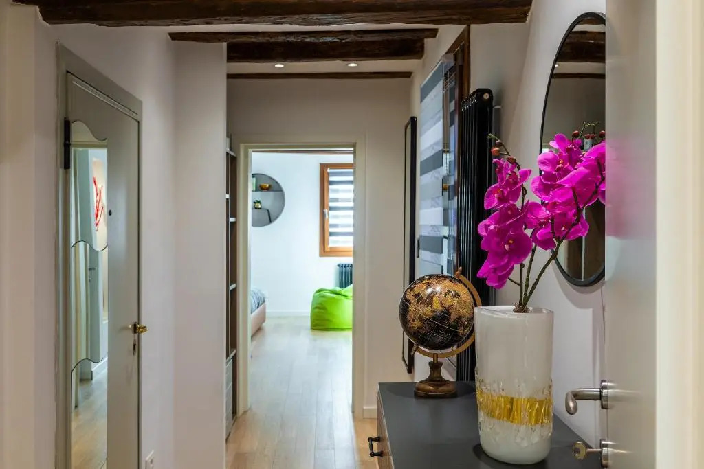 GDhouse 806