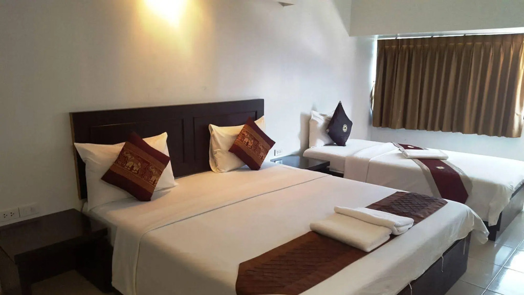 Chaweng Palace